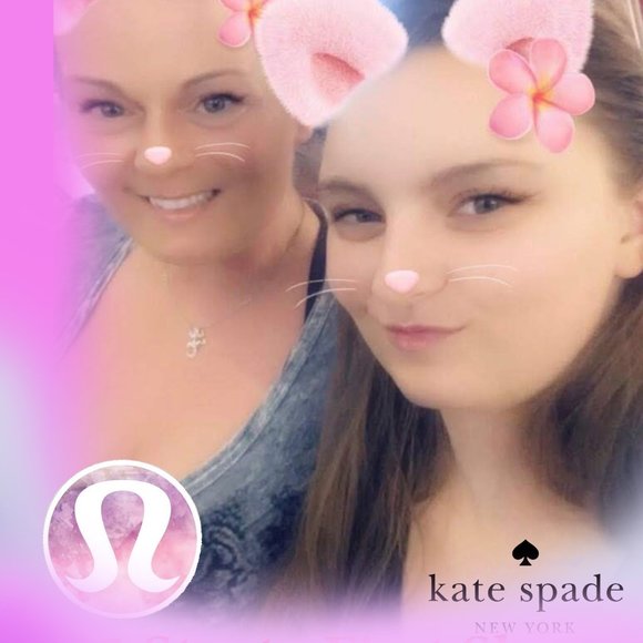 Like this to be notified of live show😁❤️ - Picture 2 of 4